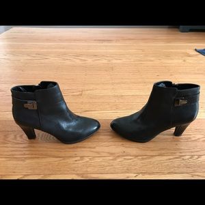 Anne Klein Black Leather Booties